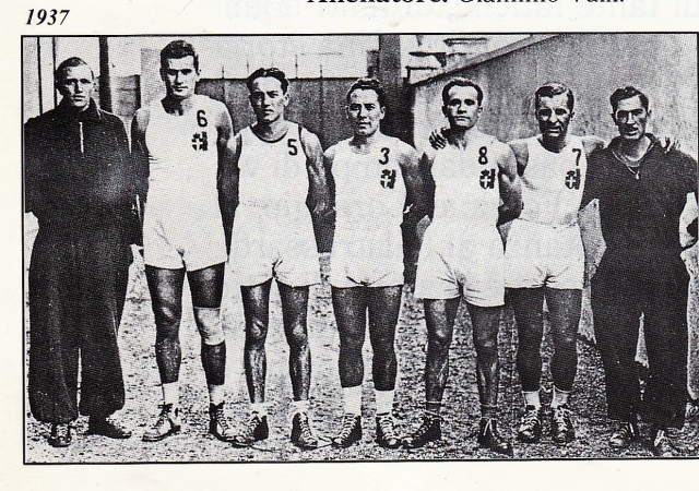 Borletti Milano 1937: Bianchi, Bottasini, Brusoni, Castelli (cap.), Conti, Giassetti, Marinone, Paganella, all. Valli