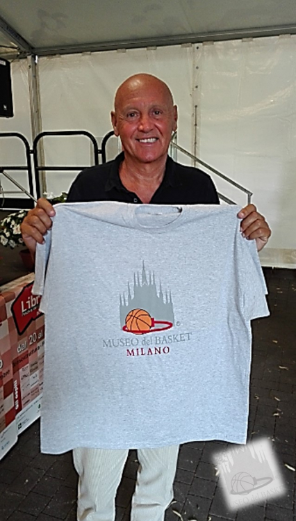 Coach Fabio Fossati alla presentazione del suo «Braccia, gambe o qualcosa di ?» presso il festival "Libritudune" a Lissone