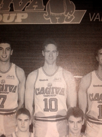 Rogers con la formazione della Cagiva Varese nella stagione 1992/93